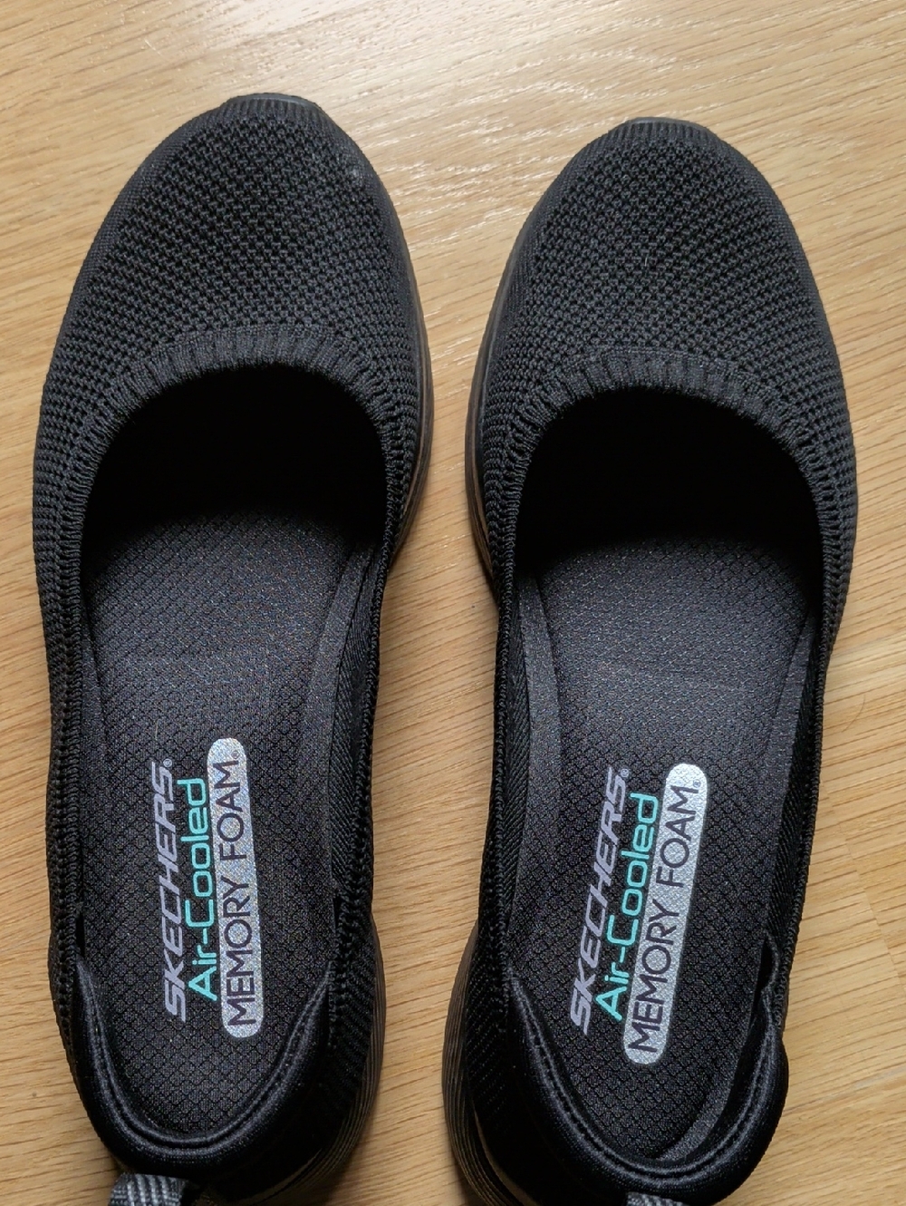 Skechers Black Knit Slip-On Memory Foam 3/4" Heel